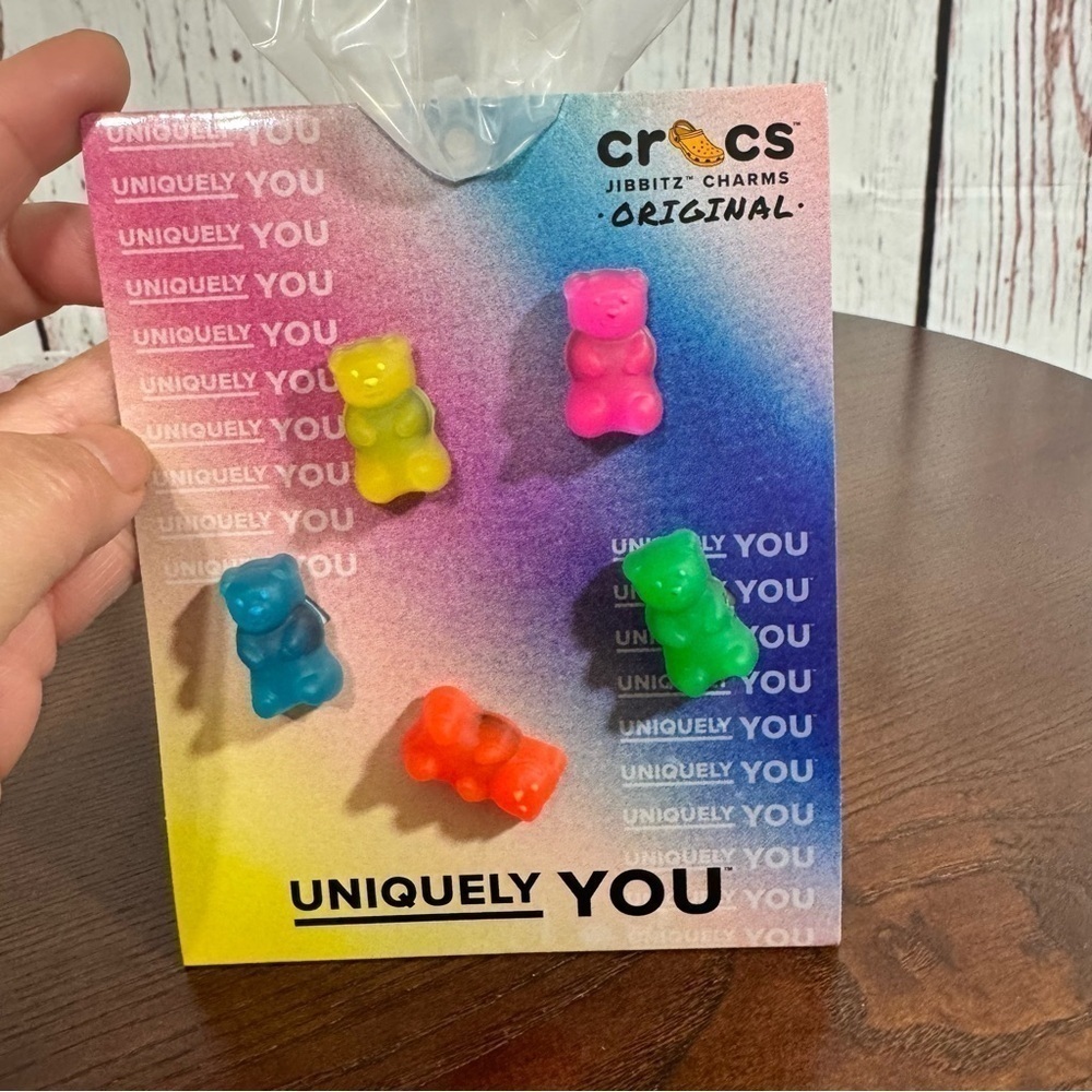 CROCS Vibrant Gummy Bears Jibbitz 5 Piece Pack - Picture 9 of 9
